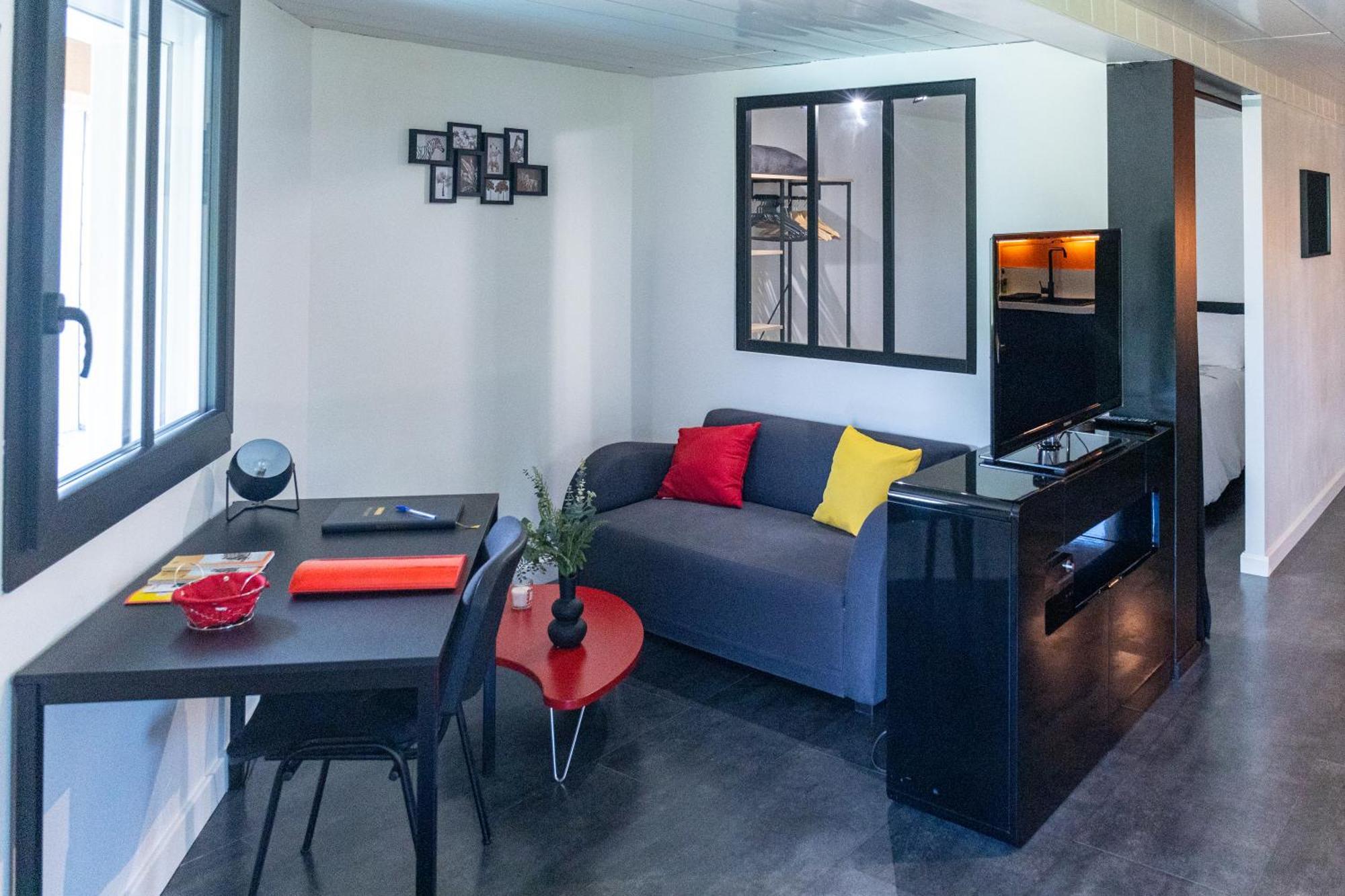 VernaisonComme Dans Un Ecrin - T2 De 50 M² Avec Jardin, Terrasse Et Piscineアパートメント エクステリア 写真